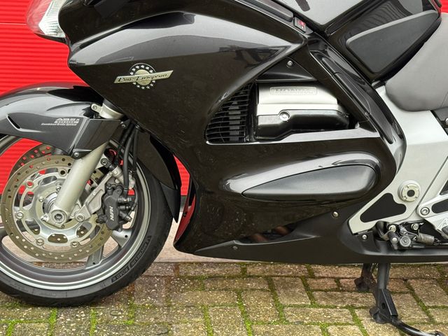 honda - st-1300-pan-european