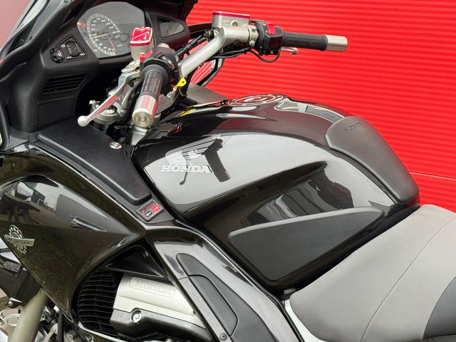 honda - st-1300-pan-european