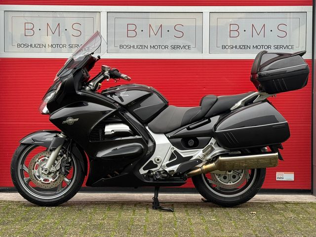 honda - st-1300-pan-european