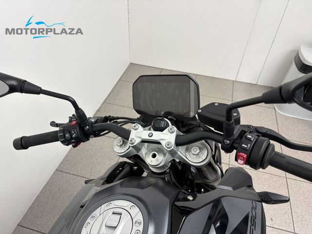 bmw - f-900-r