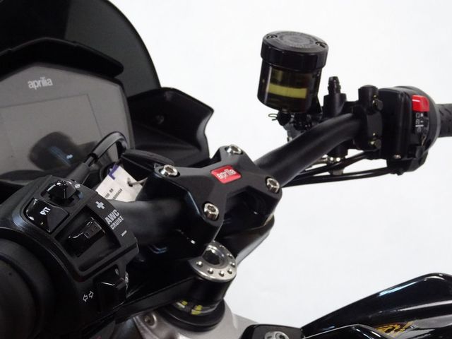 aprilia - tuono-v4-1100-rr