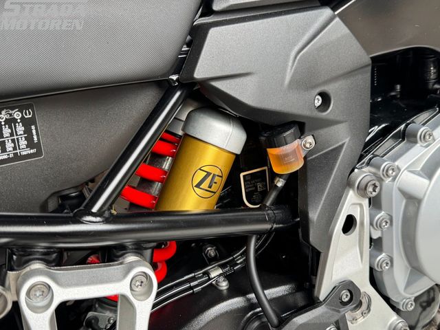 bmw - f-850-gs-adventure-40-years-edition