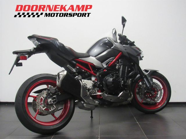 kawasaki - z900