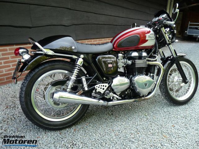 triumph - thruxton-900
