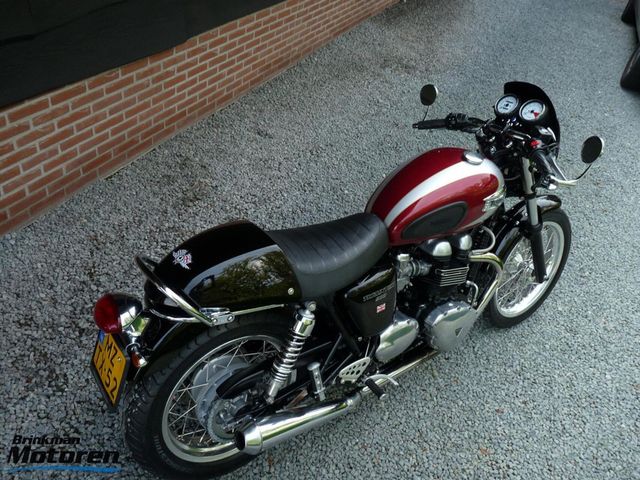 triumph - thruxton-900