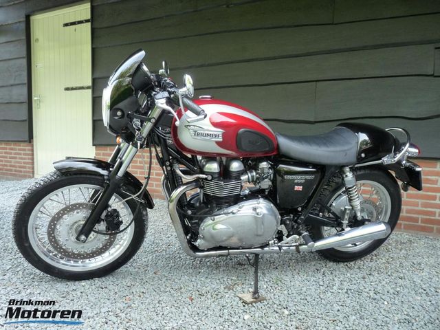 triumph - thruxton-900