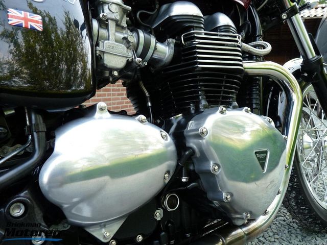 triumph - thruxton-900