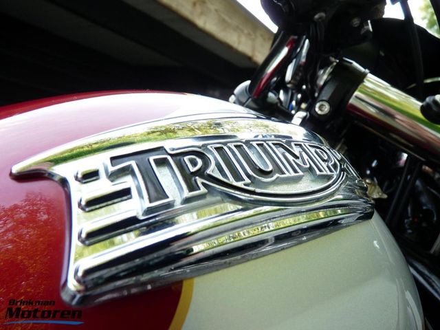 triumph - thruxton-900