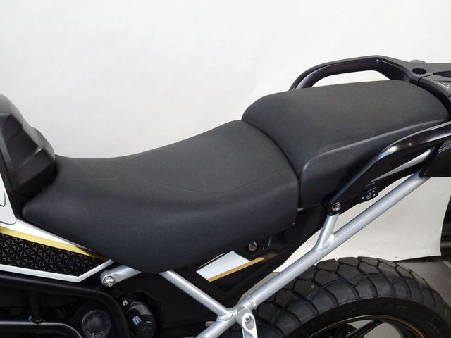 triumph - tiger-900-gt-pro