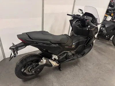 HONDA FORZA 750 – foto 2