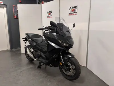 HONDA FORZA 750 – foto 3