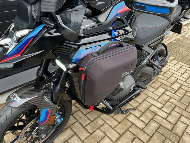 bmw - r-1300-gs-adventure