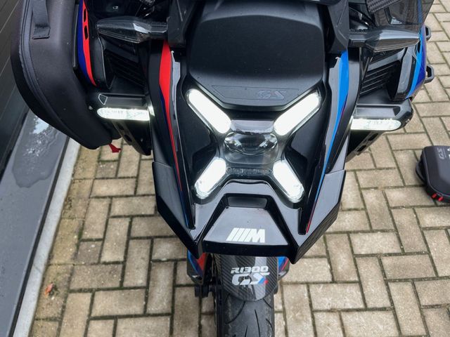 bmw - r-1300-gs-adventure