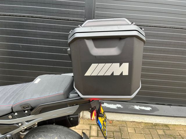 bmw - r-1300-gs-adventure