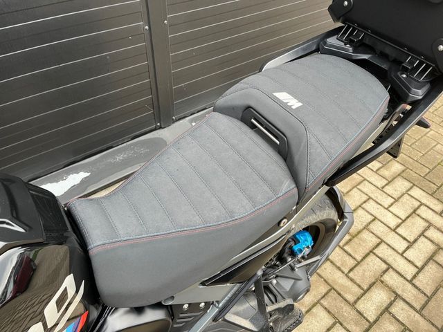 bmw - r-1300-gs-adventure