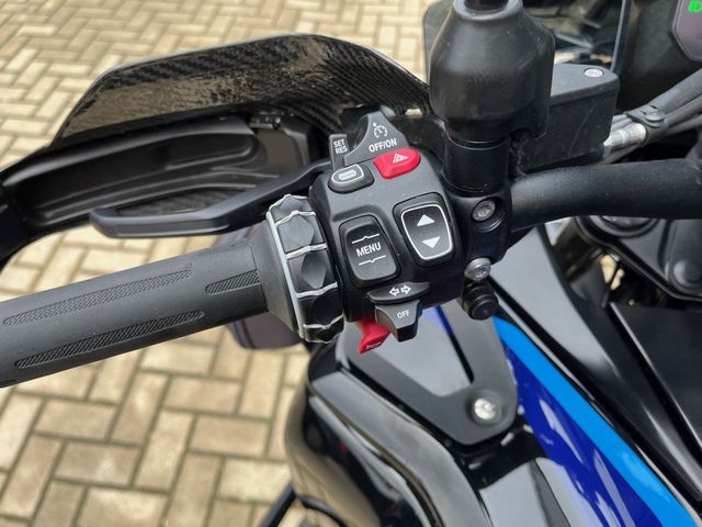 bmw - r-1300-gs-adventure