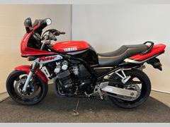 YAMAHA FZS 600 FAZER S