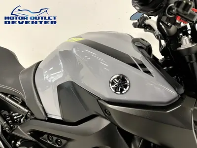 YAMAHA MT 09 ABS – foto 3