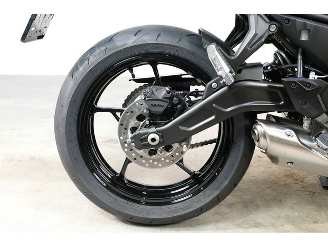 kawasaki - z650-s