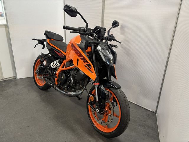ktm - 390-duke-abs