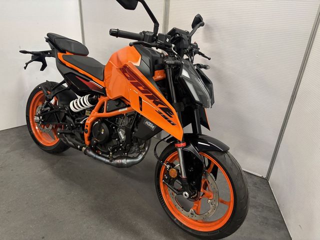 ktm - 390-duke-abs