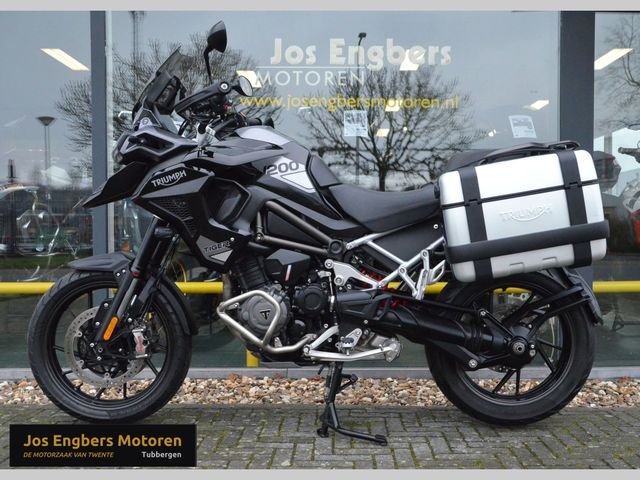 triumph - tiger-1200-gt-pro