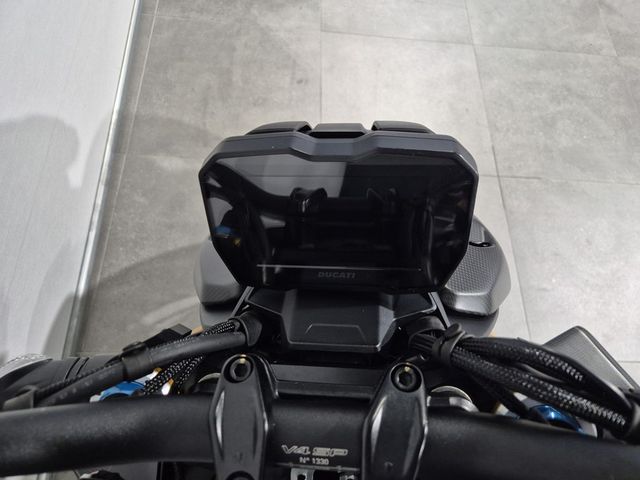ducati - streetfighter-v4-sp