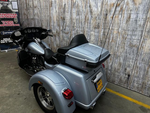 harley-davidson - tri-glide-ultra-114