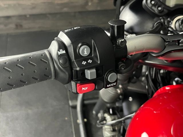 triumph - street-scrambler