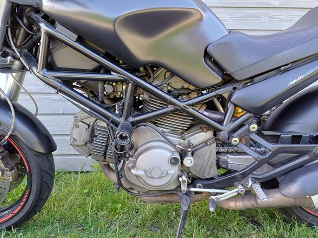 ducati - monster-620