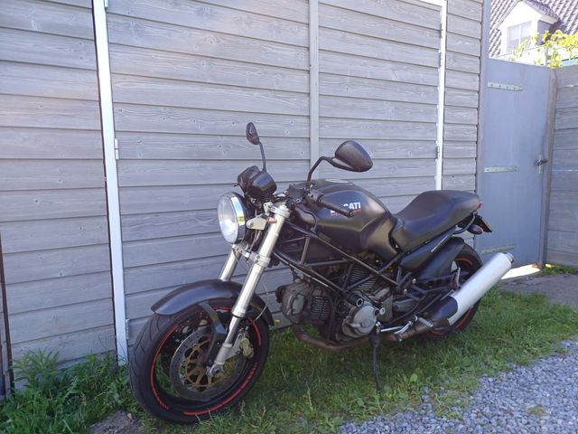 ducati - monster-620