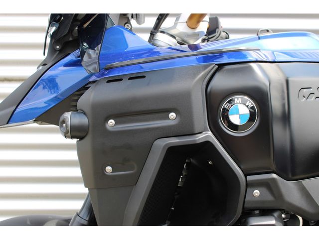 bmw - r-1300-gs-adventure