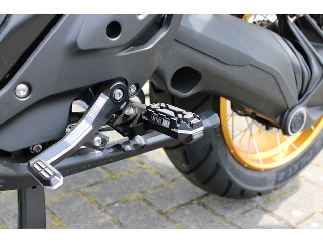bmw - r-1300-gs-adventure