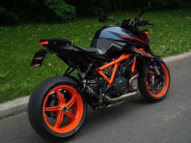 ktm - 1290-super-duke-r-evo