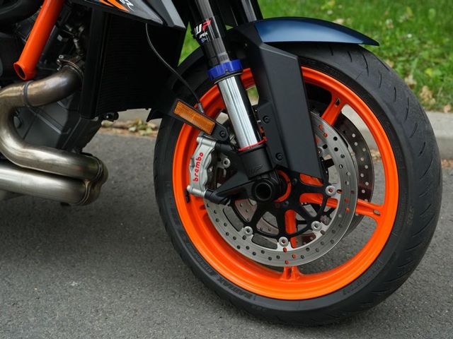 ktm - 1290-super-duke-r-evo