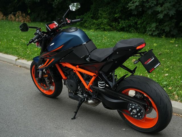 ktm - 1290-super-duke-r-evo