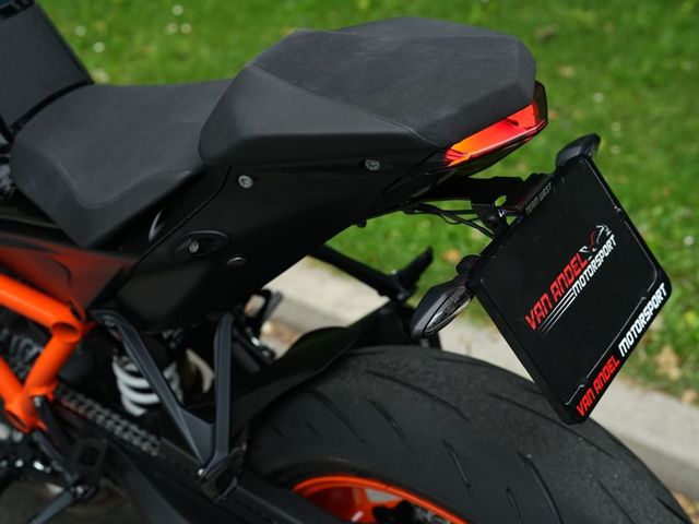 ktm - 1290-super-duke-r-evo