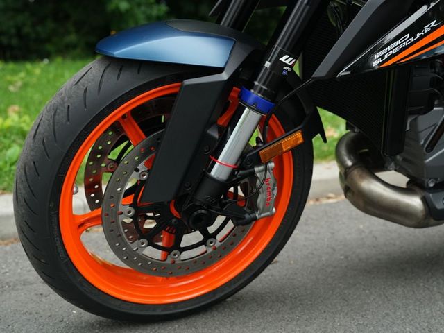 ktm - 1290-super-duke-r-evo