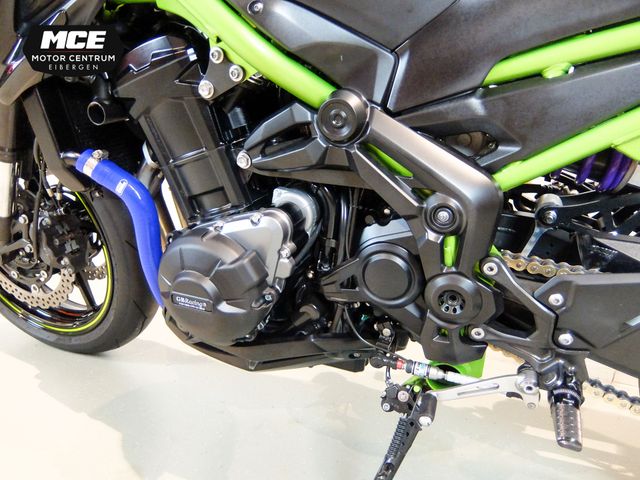 kawasaki - z900