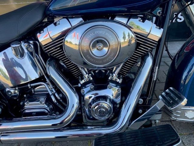 harley-davidson - heritage-softail-classic-flstc