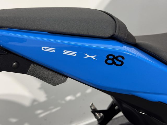 suzuki - gsx-8s