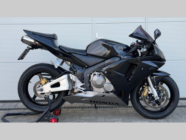 honda - cbr-600-rr