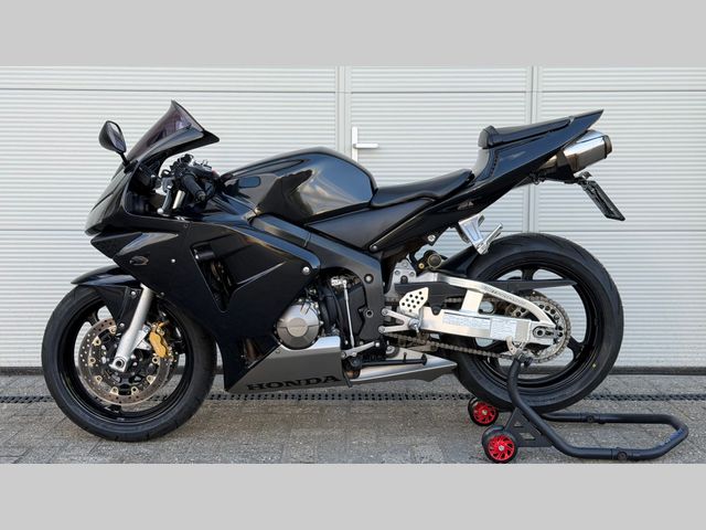 honda - cbr-600-rr