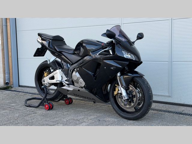 honda - cbr-600-rr