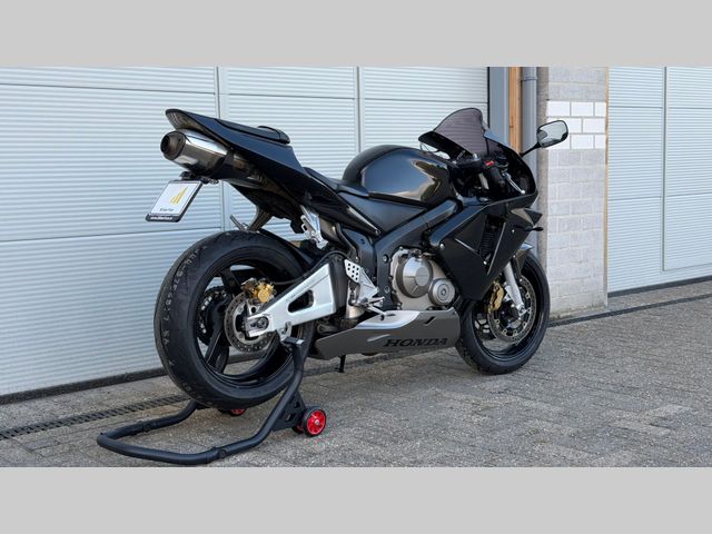 honda - cbr-600-rr