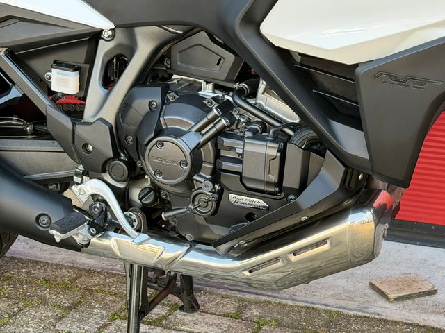 honda - nt-1100-dct