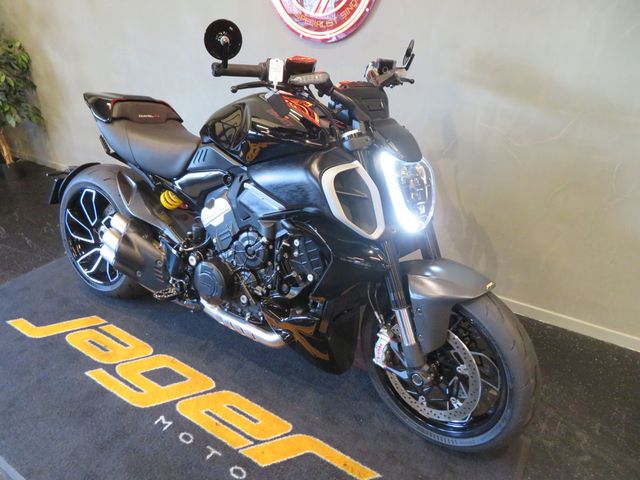 ducati - diavel-v4