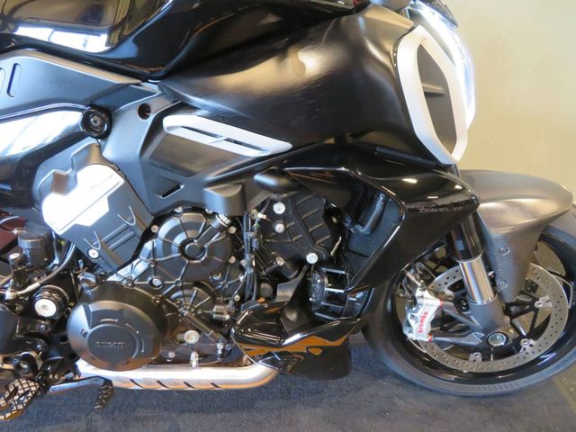 ducati - diavel-v4