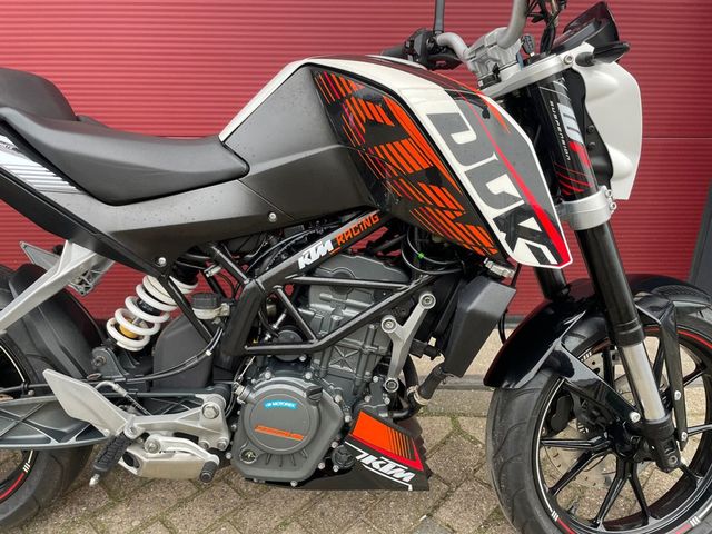 ktm - 125-duke