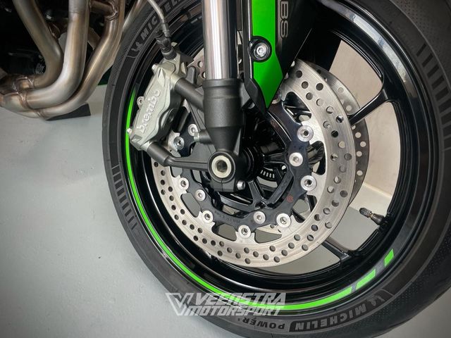 kawasaki - z900-se-performance